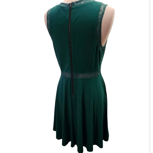 Green Lace Skater Dress - Picture 3 of 6